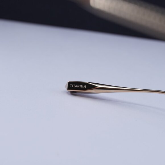 Final Price! Valentino V-HEXAGON VLS-115A Sunglasses - Picture 8 of 11